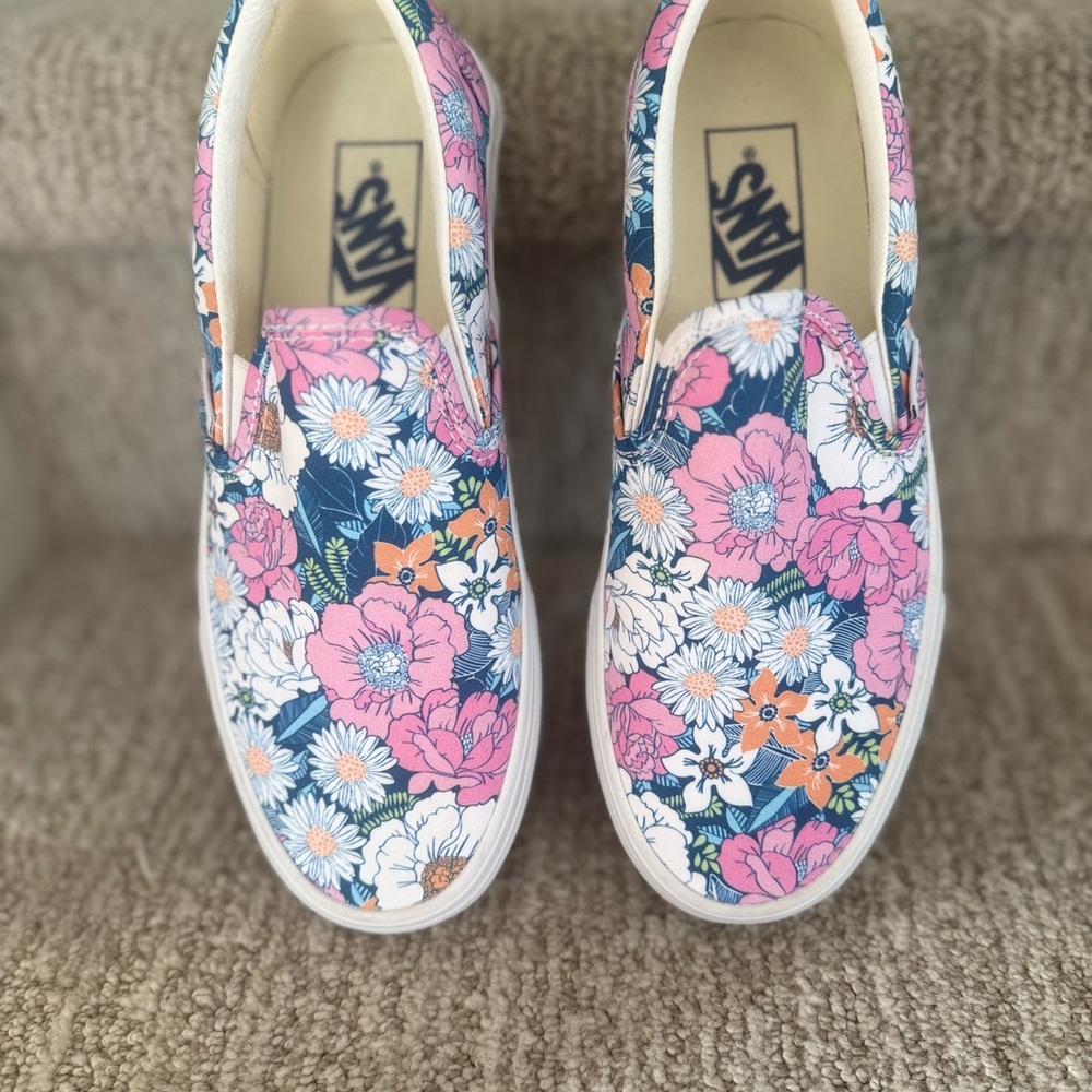 Vans Kids Floral Slip-On Shoes - Pink and White